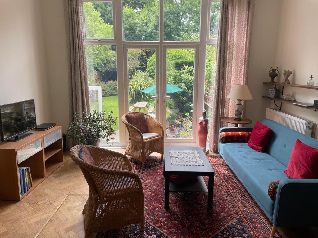 Spacious Holiday Home! Лондон Екстер'єр фото