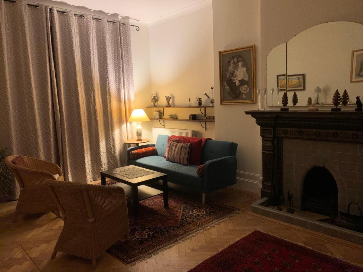 Spacious Holiday Home! Лондон Екстер'єр фото